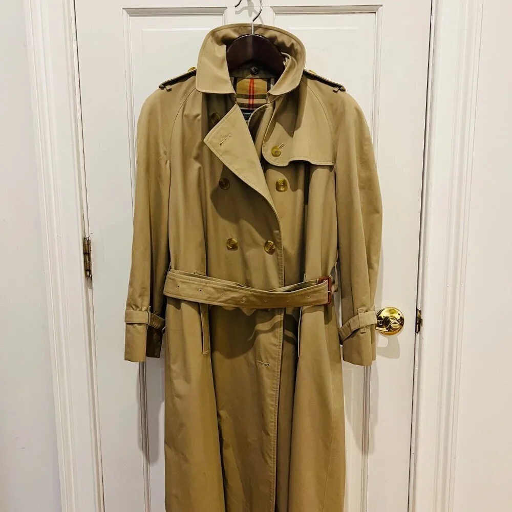 Burberry's Women Vintage Trench Coat with Removable Fur Lining Size 16 Long - Picture 8 of 16